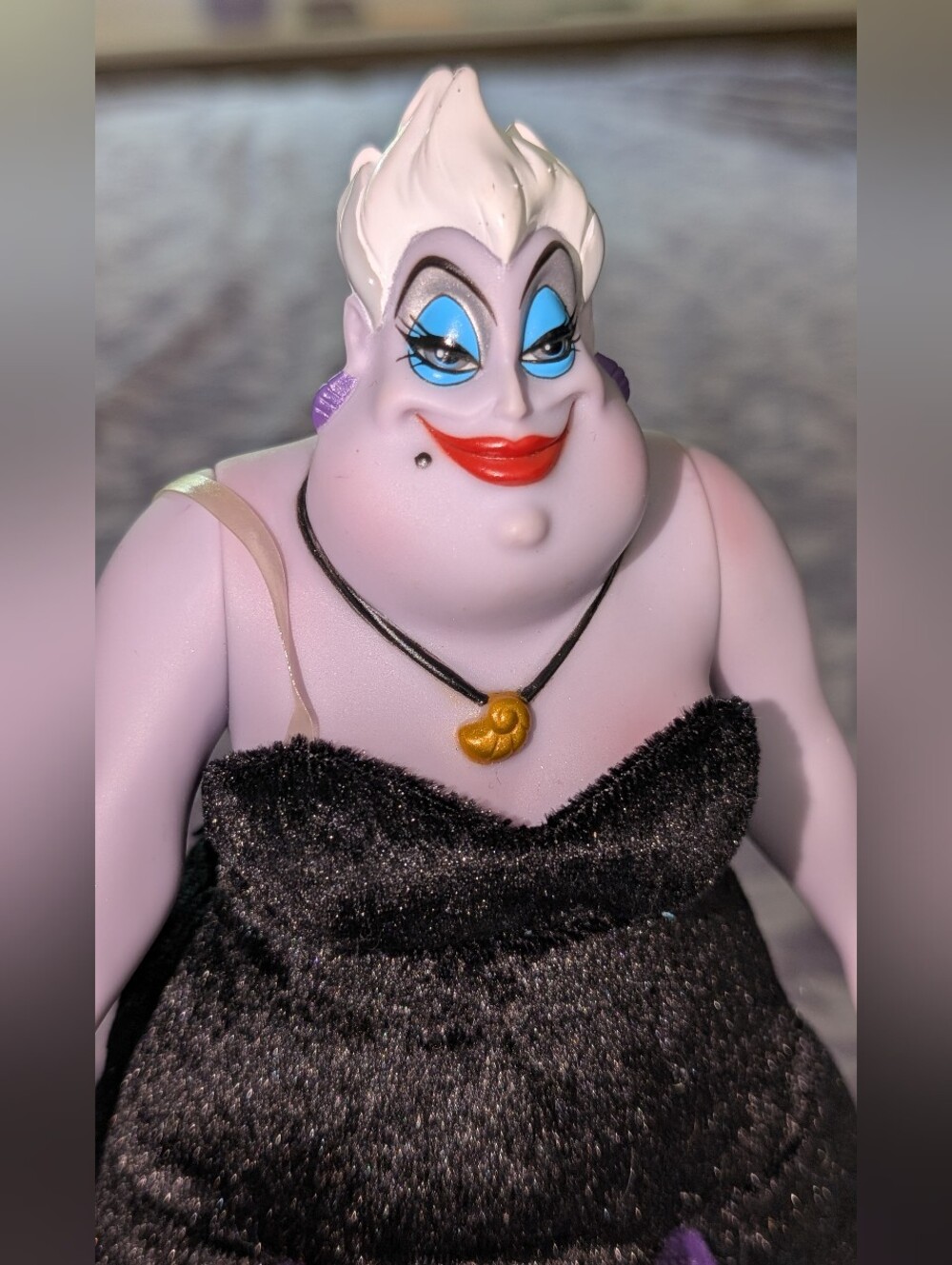 Ursula 12" Vinyl Plush Doll The Little Mermaid Disney Store Exclusive *SEE PHOTO